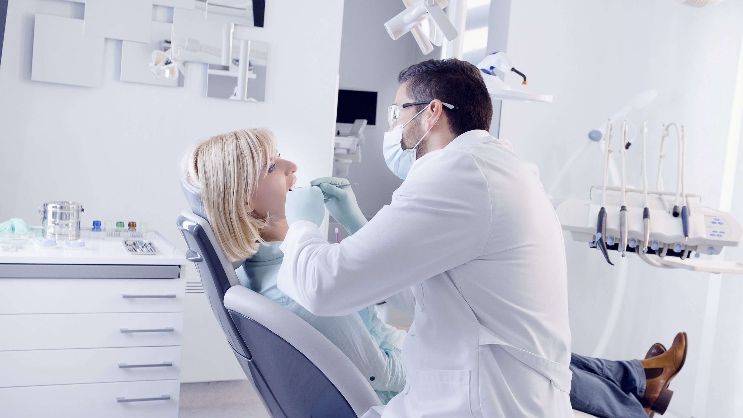 Dentist in Riverton, IL